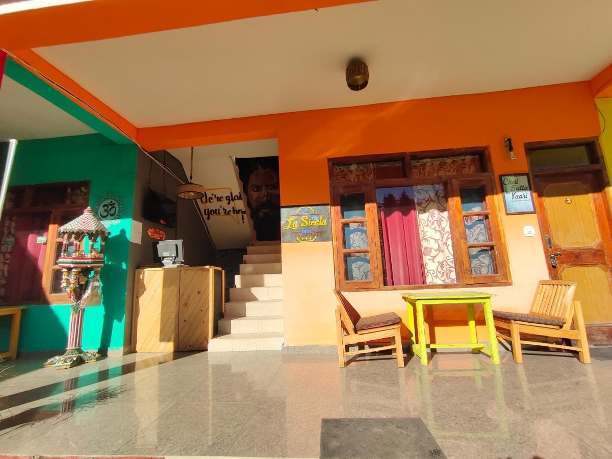 La Siesta India Manali Hostel ภายนอก รูปภาพ