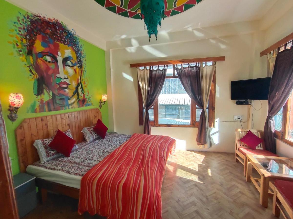 La Siesta India Manali Hostel ภายนอก รูปภาพ