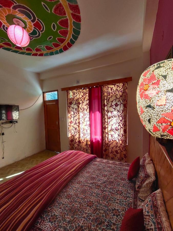 La Siesta India Manali Hostel ภายนอก รูปภาพ