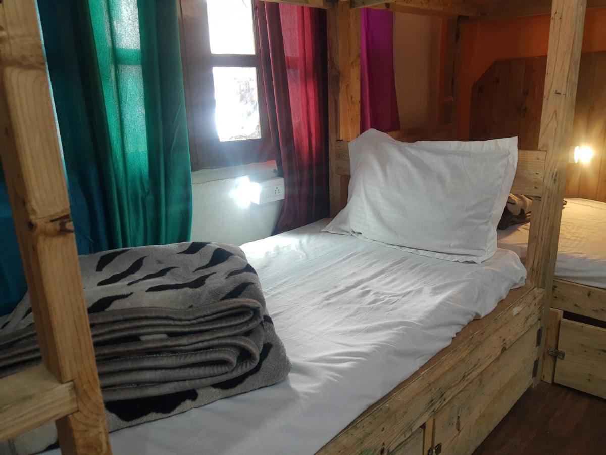 La Siesta India Manali Hostel ภายนอก รูปภาพ